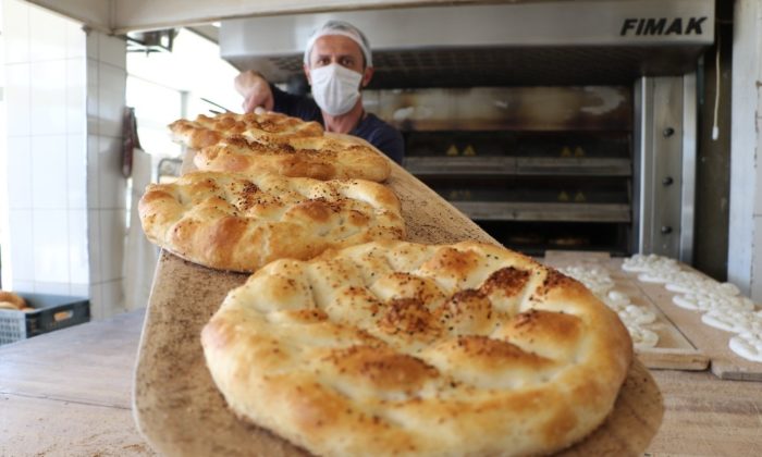 Fırınlarda ramazan hareketliliği