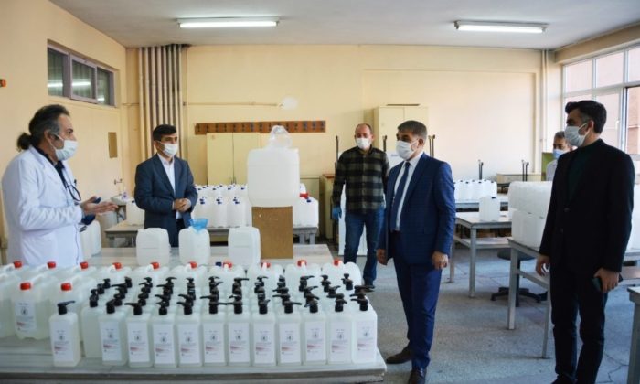 Karabük’te maske ve dezenfektan üretimi sürüyor