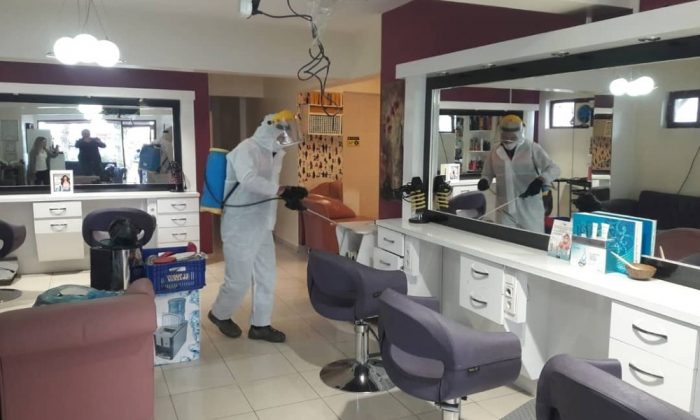 Safranbolu’da berber ve kuaförler dezenfekte edildi