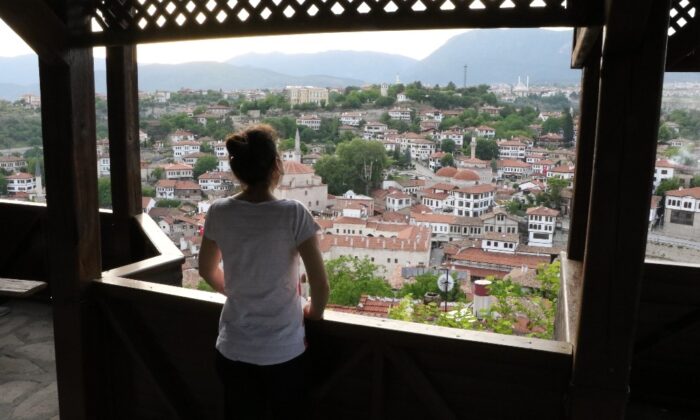 3 bin yıllık geçmişe sahip ilçede turist hareketliliği başladı
