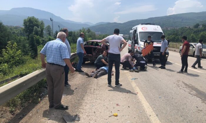 Kazada yaralanan yaşlı adam hastanede öldü