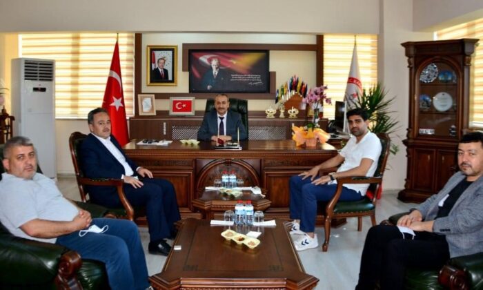 İl Başkanı Altınöz Nevzat Akbaş’ı Ziyaret Etti