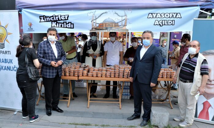 Ayasofya Camiinin Açılışı İçin Lokma Dağıtıldı